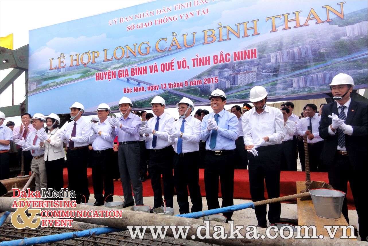 Hợp long cầu Bình Than vượt sông Đuống